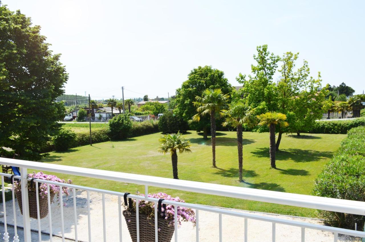 יזולו Villa Roma Holidays מראה חיצוני תמונה