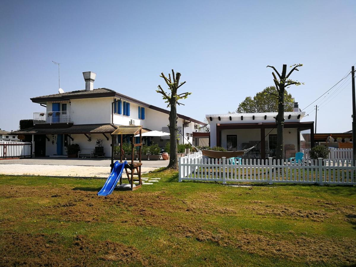 יזולו Villa Roma Holidays מראה חיצוני תמונה