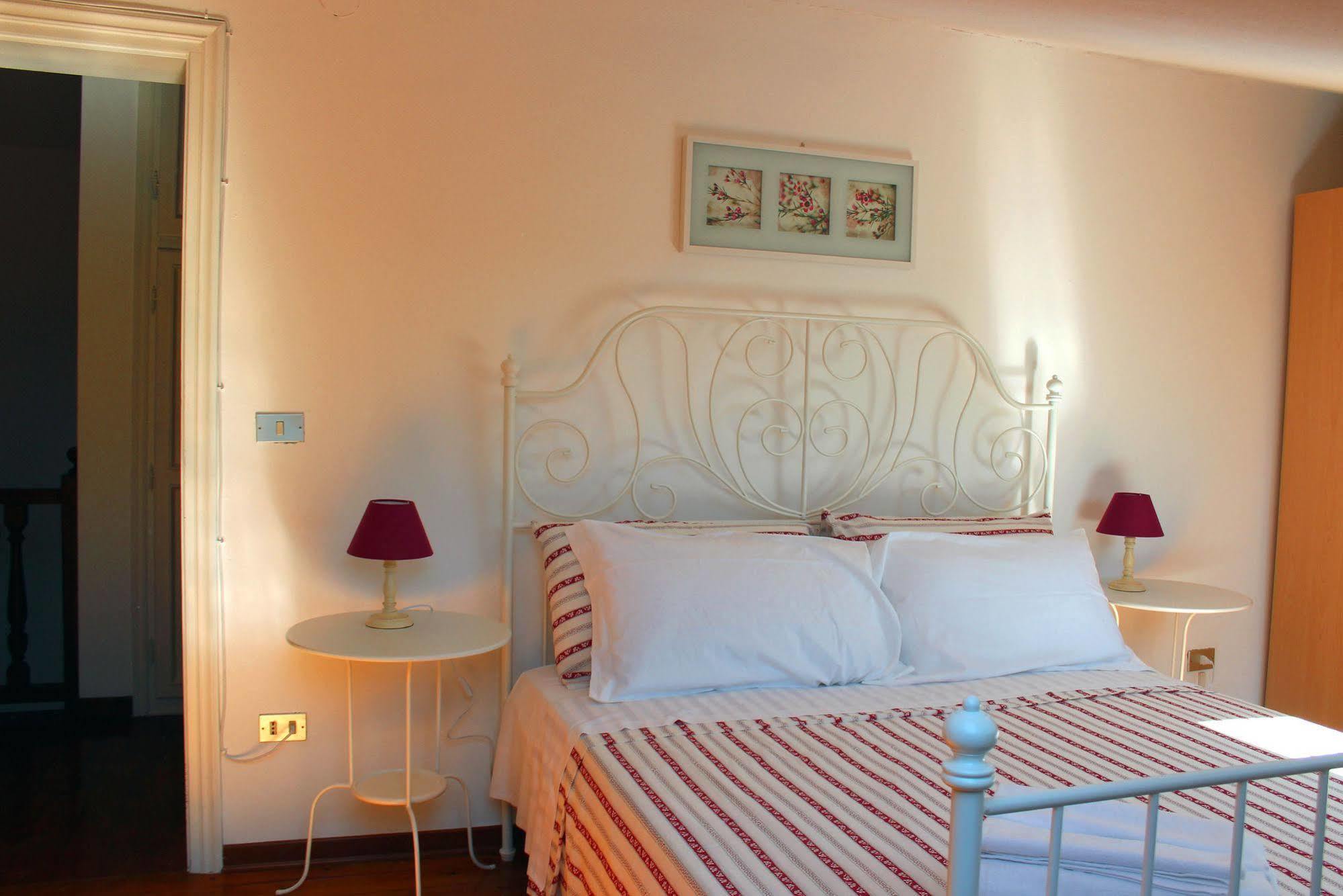 יזולו Villa Roma Holidays מראה חיצוני תמונה
