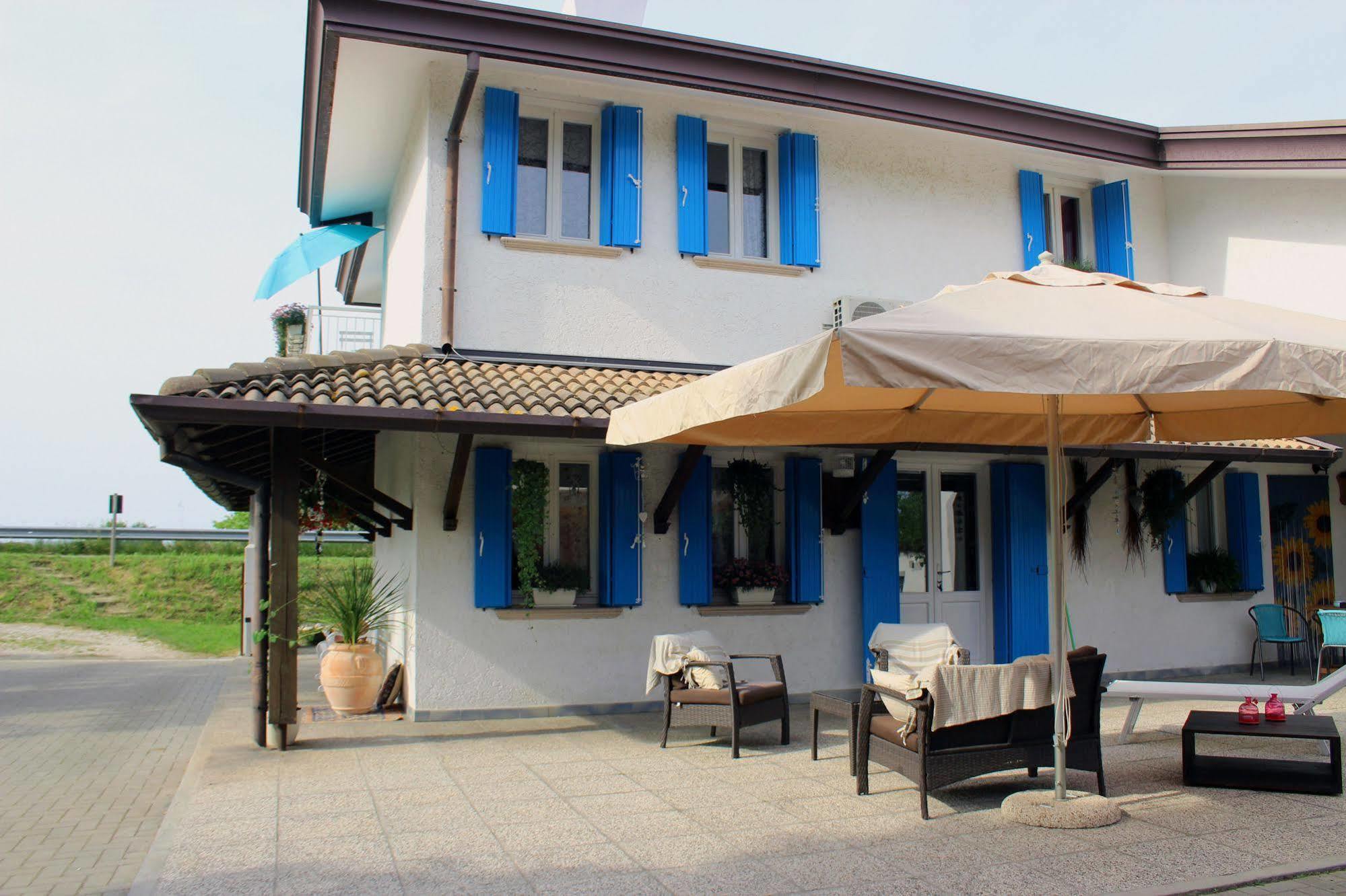 יזולו Villa Roma Holidays מראה חיצוני תמונה