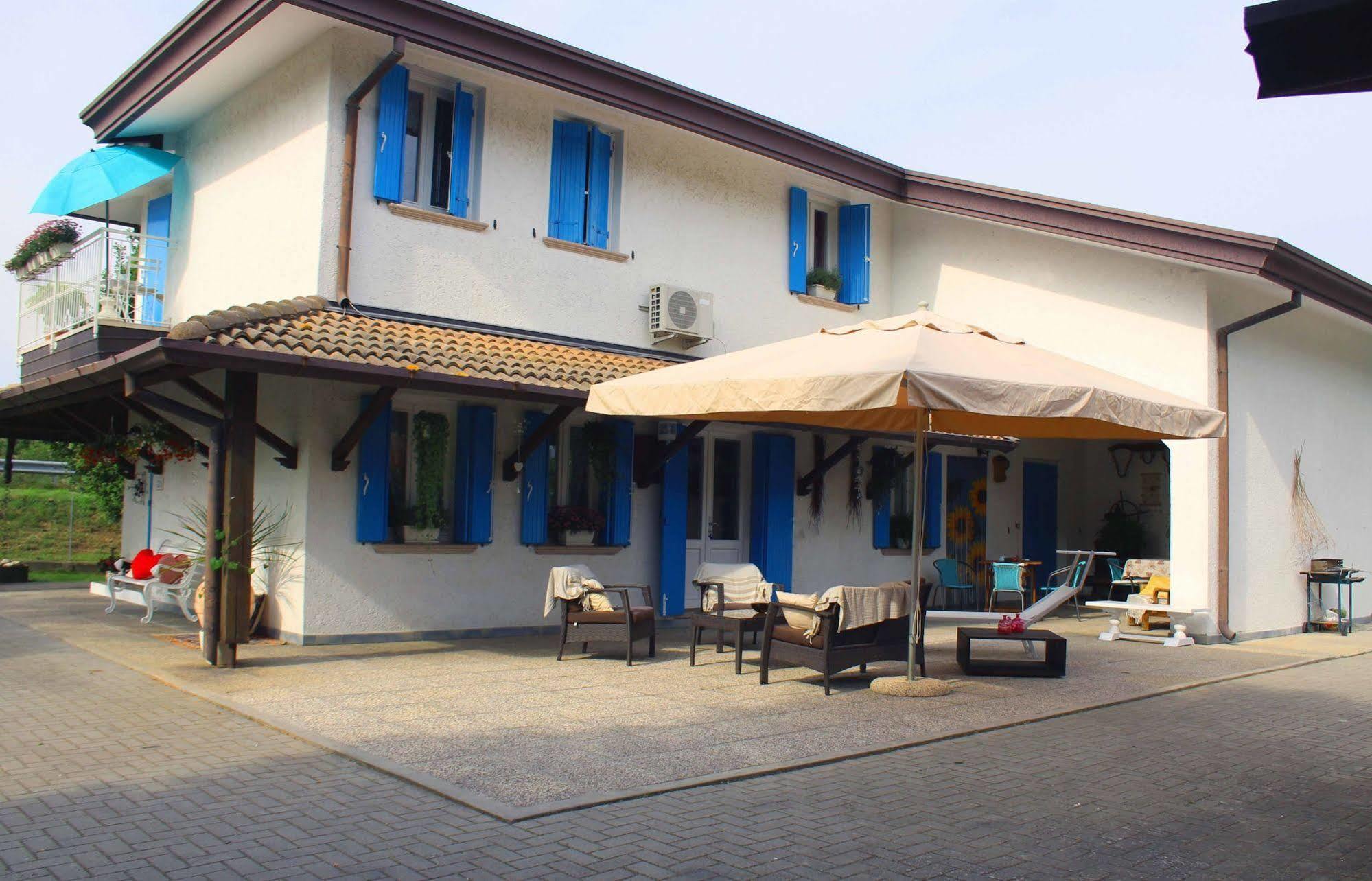 יזולו Villa Roma Holidays מראה חיצוני תמונה