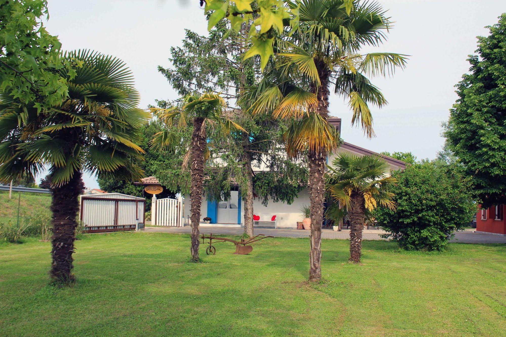 יזולו Villa Roma Holidays מראה חיצוני תמונה