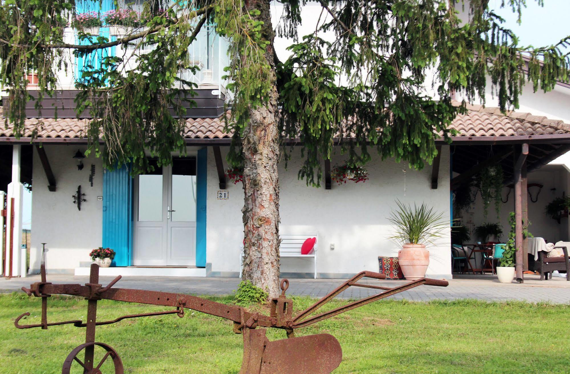יזולו Villa Roma Holidays מראה חיצוני תמונה